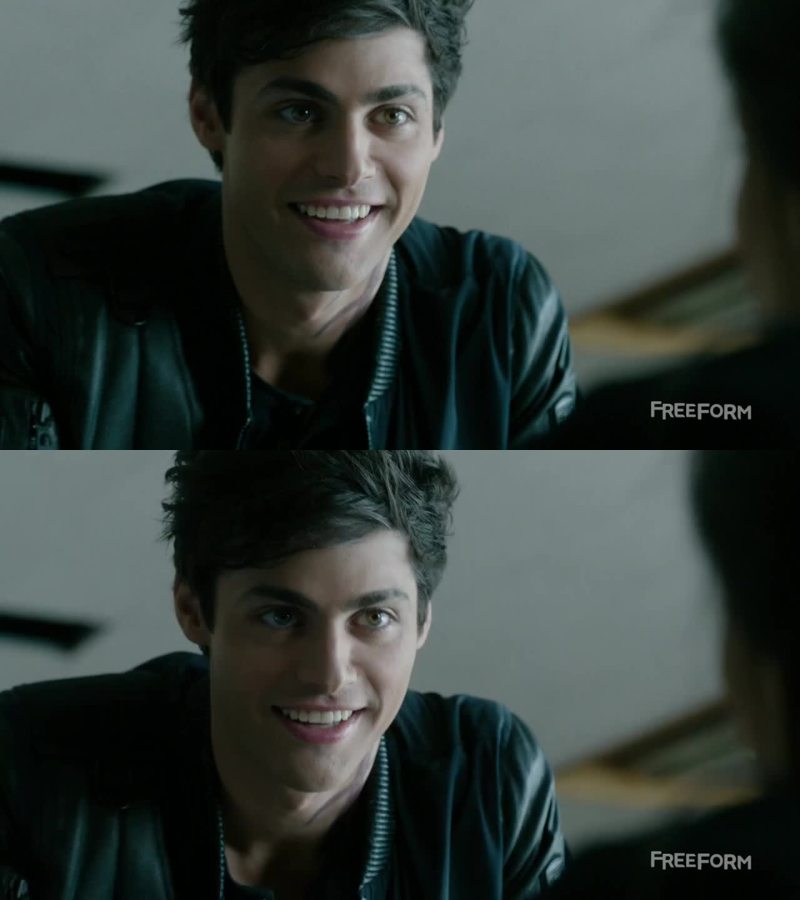 He has the most beautiful smile 😍