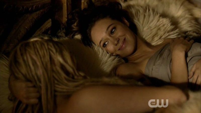can we please, take a moment, to appreciate how happy lexa finally is in here? let's just focus here and pretend this is where the episode ended. thank you.