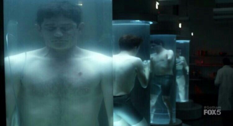 There's Jerome behind Galavan! I always knew that he would comes back
