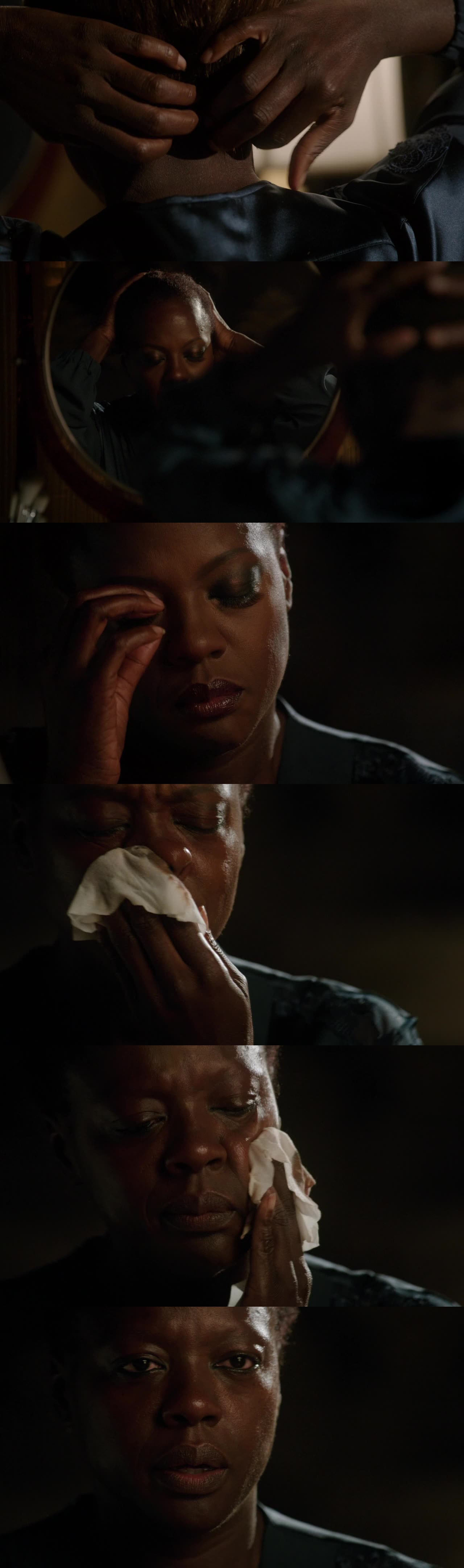 I don't think people fully grasp what this scene means for all the black sisters around the world! This is more than being naked. This is baring your soul for your craft!
This is what the hateful article of the NYT calls "less classically beautiful".
Viola Davis is a QUEEN!