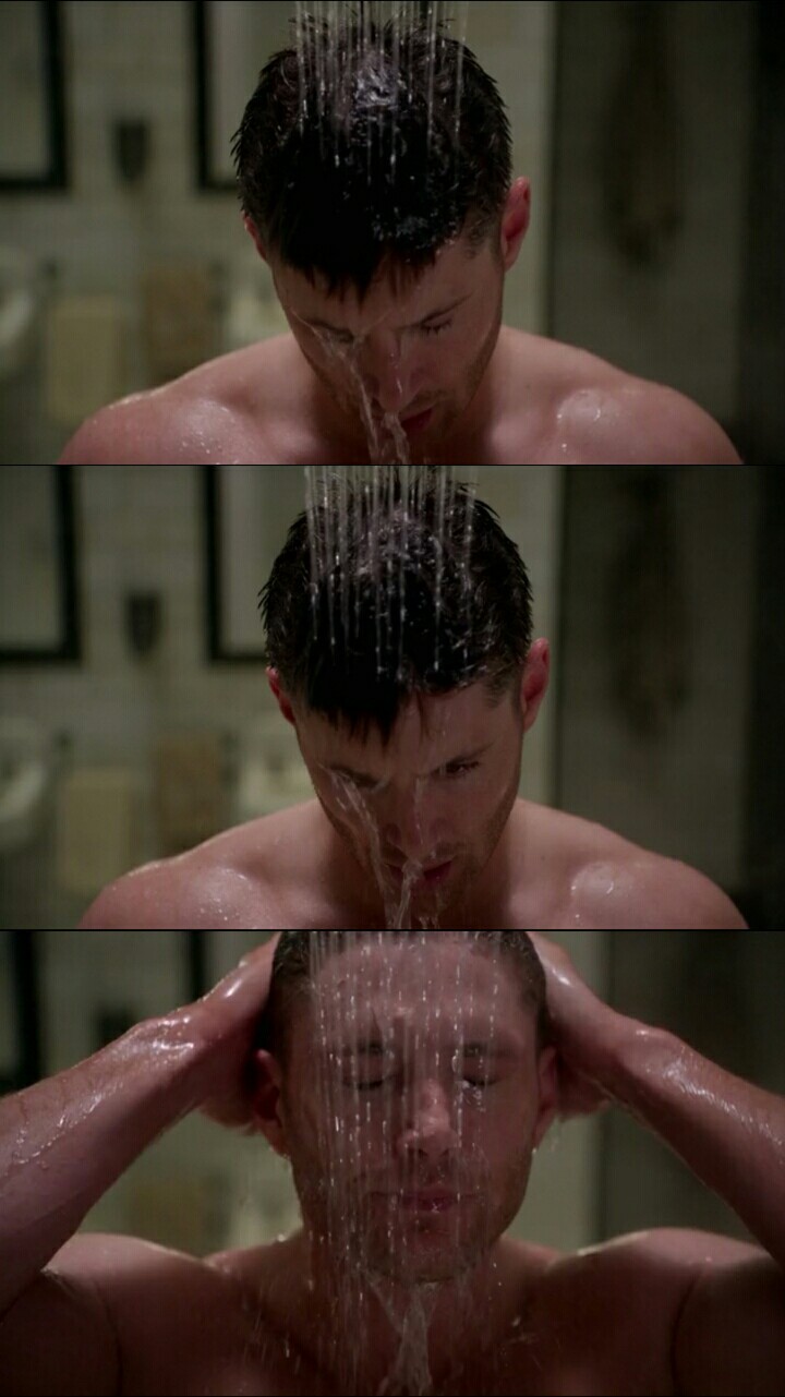 Is Jensen Ackless even real? Oh my god he is so perfect 😍