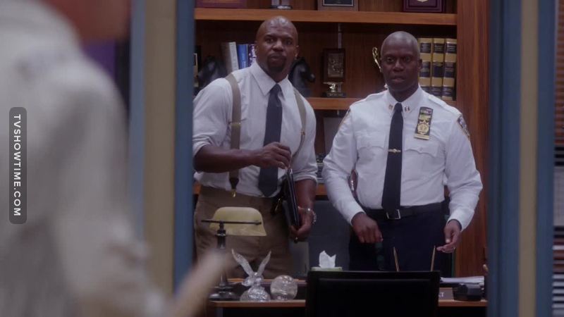 "Boyle looks like a lesbian!" 😂😂