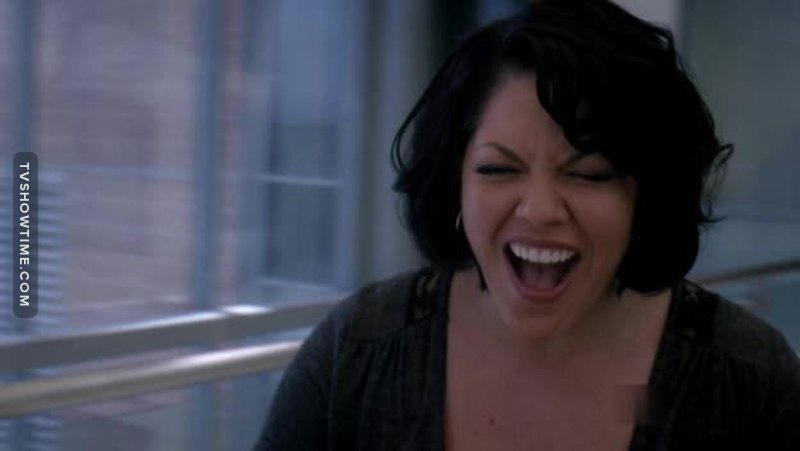 SHE CAN FUCKING SING.
