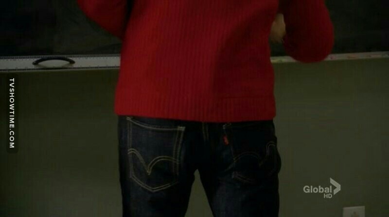 Sappiamo tutti che la parte migliore dell'intero episodio è stata questa scena.
E quando si piega...
Kurt Elizabeth Hummel sei un bastardo fortunato.