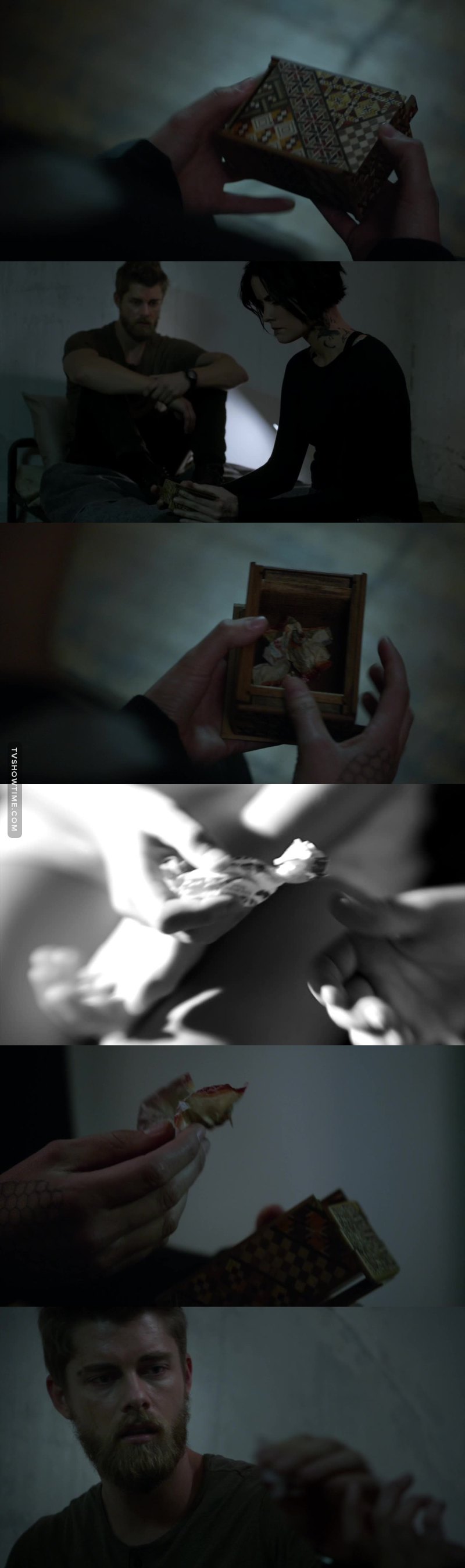 My favorite scene. So beautiful, so sad, he so loves his sister, and the Gum rapper meant so much to him, what it represent.... The way he gently takes it... He needs her...., I think he'll choose Jane over shepherd if he has to make the choice. She just has to be firm.