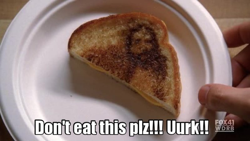 I don't know how time passed between the bigining and this moment, but this grill cheese is probably too old to eat it. Burk.