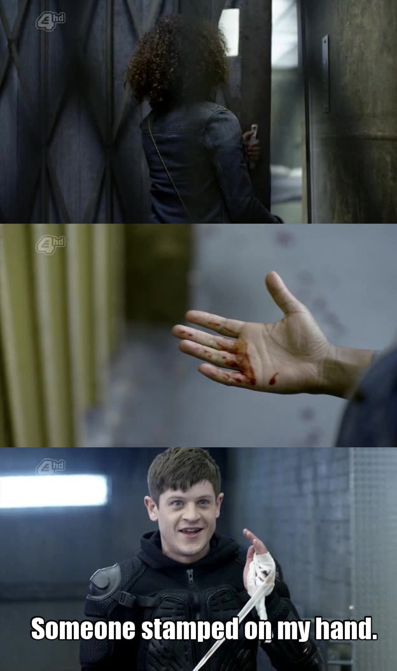 Simon is the only person who gets excited because he stepped on the foot.
In other news the music of this episode was too good I hope the equal of others and the next chapter with all the Nazi theme promises to be quite interesting, let's see how they handle it.
Pdt: Rudy is not a bad character, it may be better but it's not a bad character, the void left by Nathan's very difficult to fill