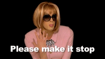 Assisti pela Netflix. Que edição fraca e boring pra uma estreia de temporada. Nada emocionante, nenhum momento de "wow, estamos no Drag Race". Alaska me representou o episodio inteiro.