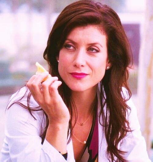 PODE ENTRAR, ADDISON AKA RAINHA DA SÉRIE E DA BELEZA
