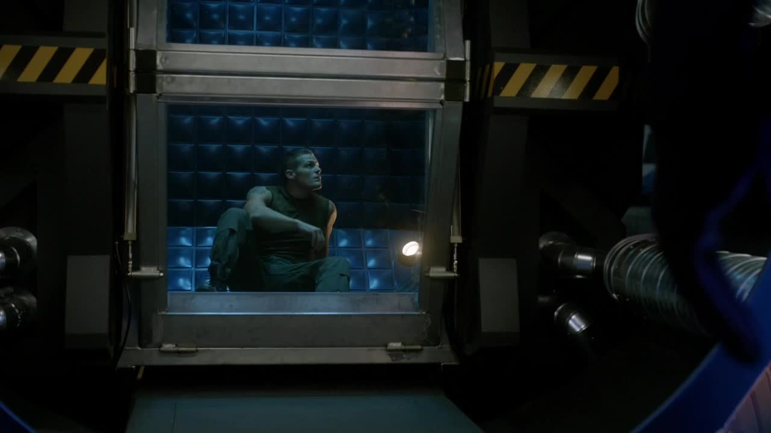 Many people will ask how the cells can hold the prisoners, or any other scientific question, but i just wanna know.... HOW THE HELL THEY GET THE FOOD IN THERE?