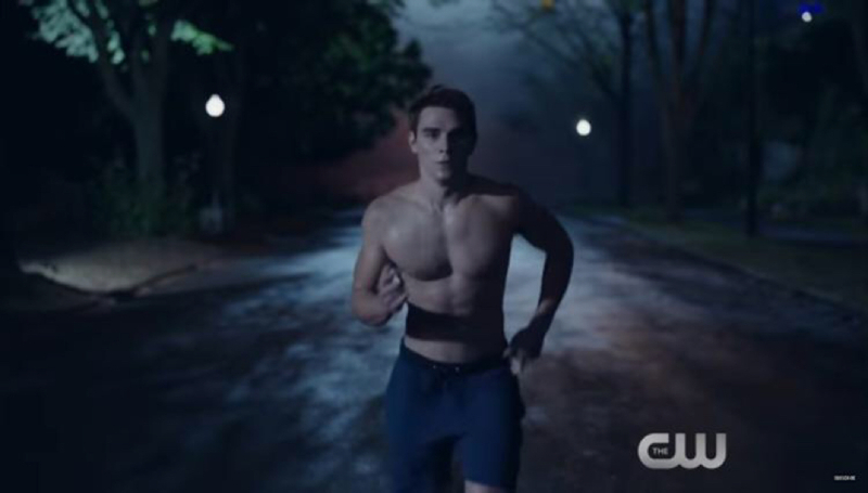 There are not shirtless hot boys running in my street! Whyyyy? 😭