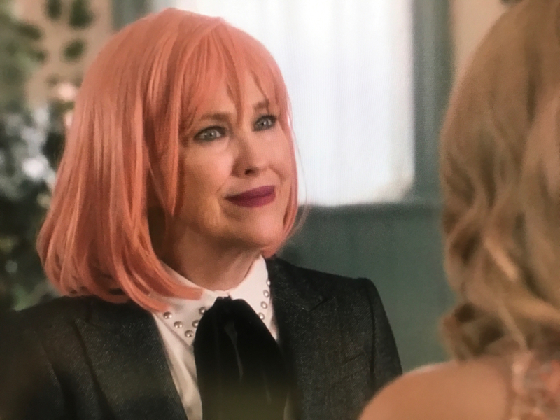 Loooove Moira's new wig!