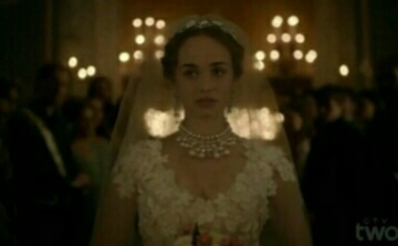 Claude's wedding dress 😍😍😍😍