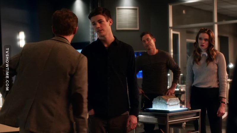 "You guys can count me out, because I didn't bring an endless supply of boxers to this planet" 😂😂😂 HR being scared of Savitar was an amazing thing