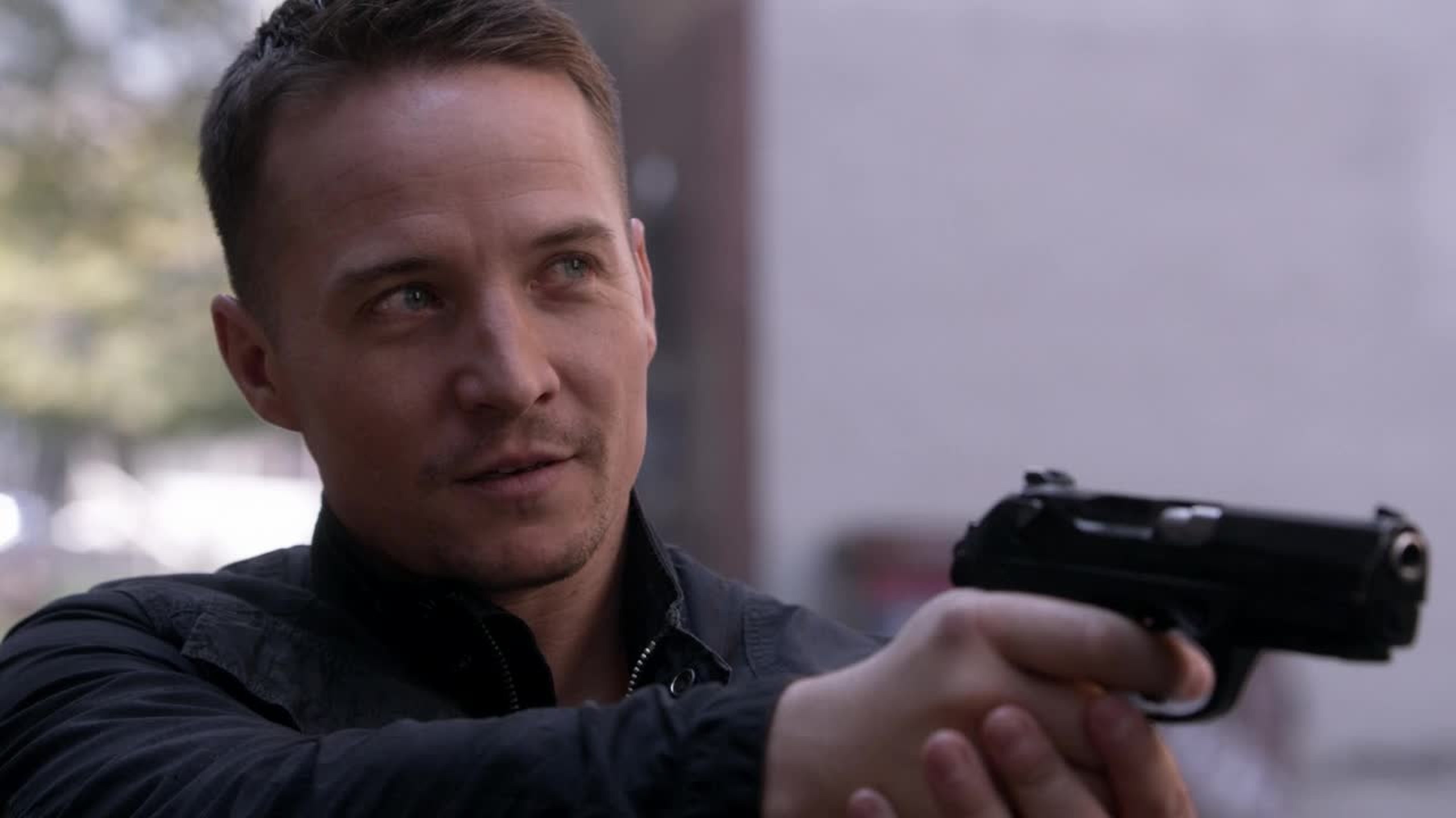 Looks like he could be a really good hunter. I Like the actor.