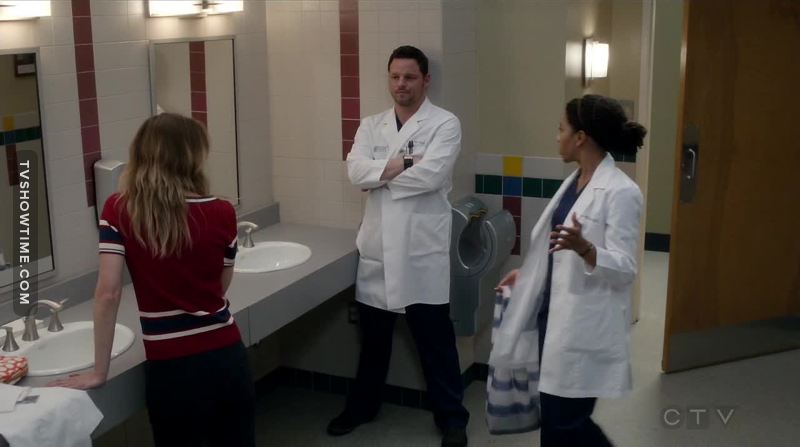 I want me a guy-friend who hangs out with me in the ladies room. Don't we all want an Alex in our lives?