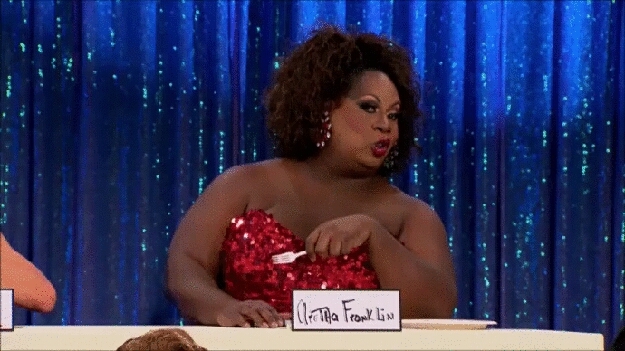 Já vi snatch games melhores, mas Latrice ♡, Sharon e Chad salvaram o show de desespero das flopadas.