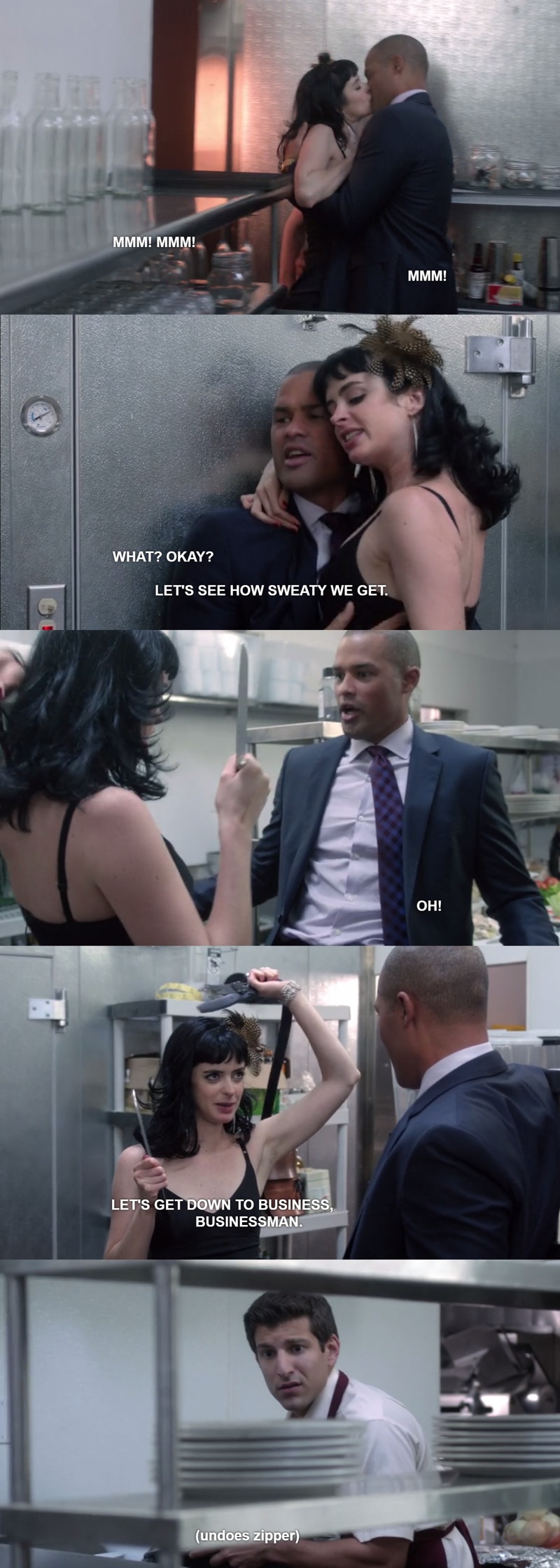 The look on the face of the guy wo was in the kitchen totally cracked me up!!!! 😂😂😂😂