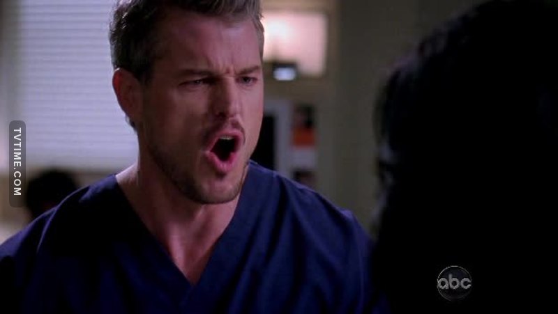 No hot intern!!! Dr.Sloan🖤😂