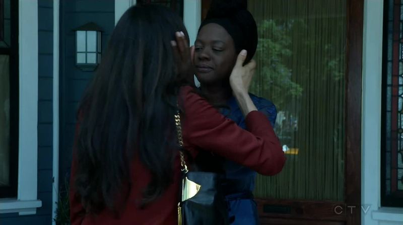 Sure, kiss in public, I'm sure nobody will notice.