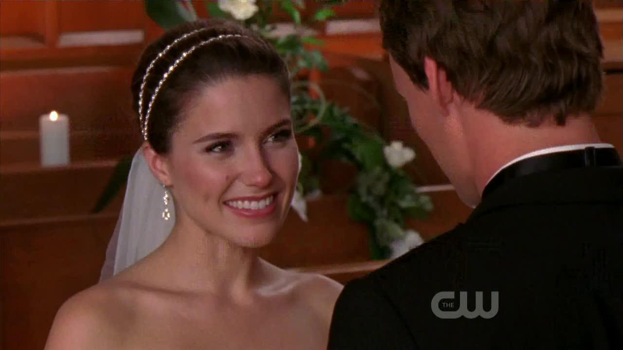 This episode is amazing... Beautiful wedding Brooke&Julian are perfect together ??