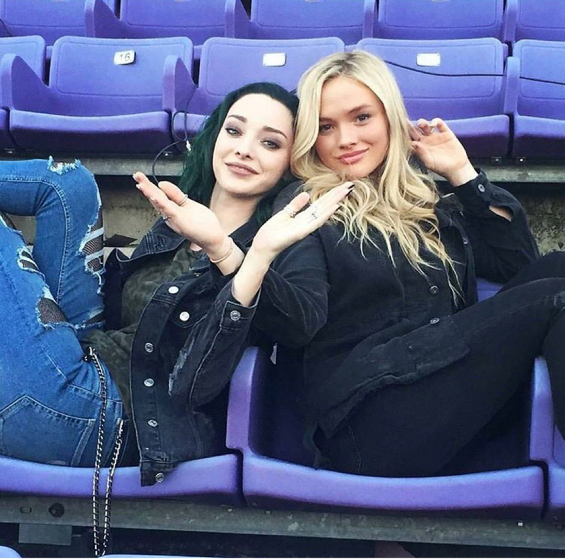 Beautiful and powerful girls! ๐