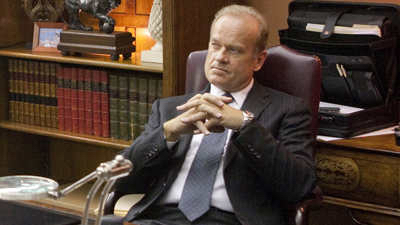 Une série qui dévoile les côtes sombres de la politique et les incroyables magouilles d’un maire perdu entre le pouvoir et une vie bien sombre remplie de tristes secrets 🤔🤔 un grand coup de chapeau à l’acteur Kelsey Grammer qui est impressionnant dans son rôle 👌🏻👌🏻👌🏻