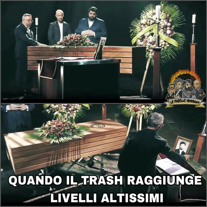 Uno dei momenti più alti della televisione italiana 😂