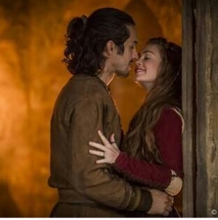 Não vou mentir, tô amando muito esse casal 😍❤✨