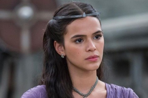 Vocês também estão achando que a Catarina está aparecendo pouco nos capítulos até agora? Espero que com o passar do tempo ela apareça mais e desenvolvam mais a história dela. Ela é uma das personagens mais interessantes da novela e tem que ser valorizada!
