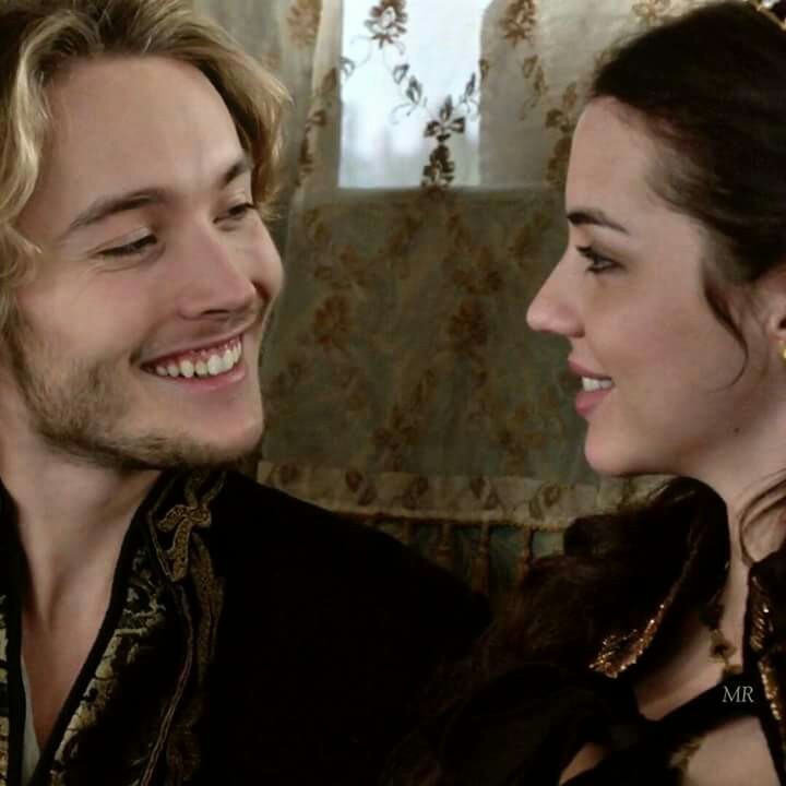 His face after she says, 'a castle full of little royal?'