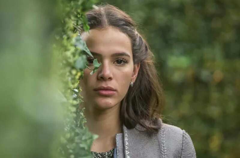 "Uma mulher em sua vida, ela lhe jurará amor, mas trará o ódio. Ela celebrará a vida, mas trará a morte."
Catarina é vc??🤔
