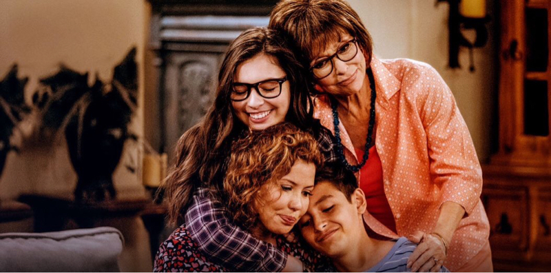 Eu amo tanto essa família. O apoio que cada um tem com o outro é algo lindo de se ver. Quando a mãe queria desistir da faculdade, todos eles foram ajudá-la, e impediram que ela desistisse desse sonho. ❤️