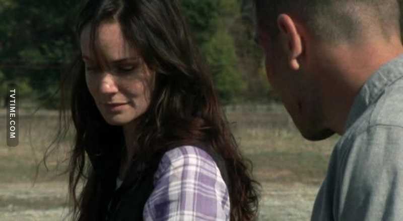 Am I the only one who hate Lori more than Shane? Yeah, Shane was an asshole, but everybody knew. Lori is playing games, she manipulates Rick, she manipulated Shane and started a war between these best friends. Damn it, bitch.