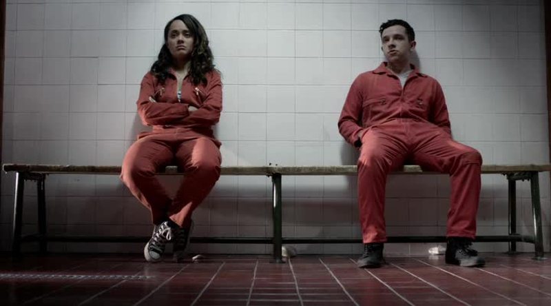 WHO THE FUCK ARE YOU????????????
I WANNA SIMON AND ALISHA BACK!!! 😭