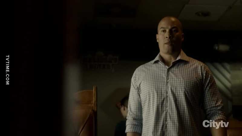 I am sick of this guy....Go to your wife and stay sit...You don't have to be in this season...