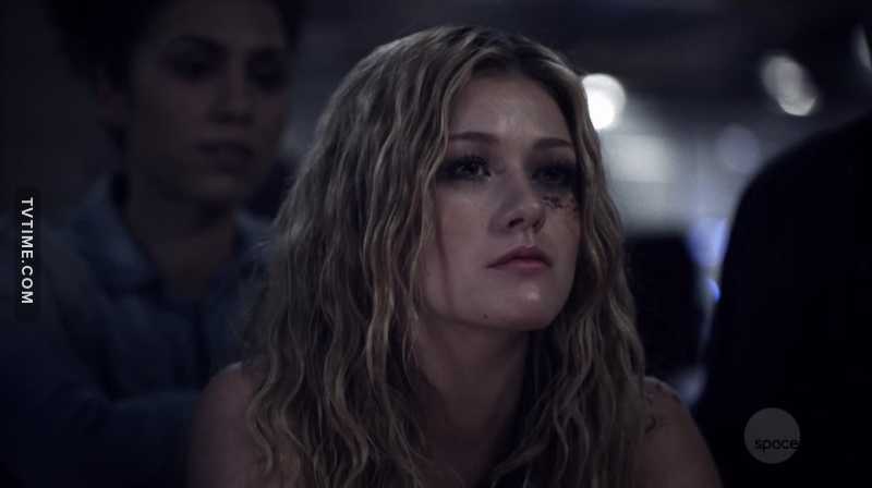 I was hoping katherine McNamara would be in present , not in Flashforward.