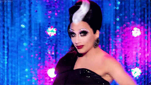 Bianca on the runway serve glamour and her commercial was HILARIOUS shes a real qween mama ru betta give her more attention!