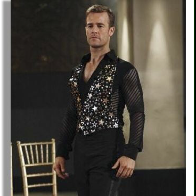 He rocked this episode! From the dancing to the being high on tea! Bravo!!