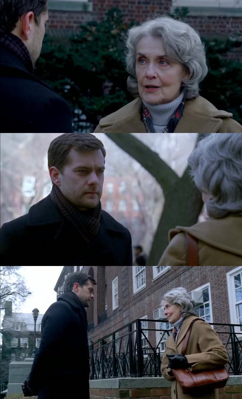Omg, Pacey has just met Jen's grabdmother!
That's cute! #Dawsonscreel