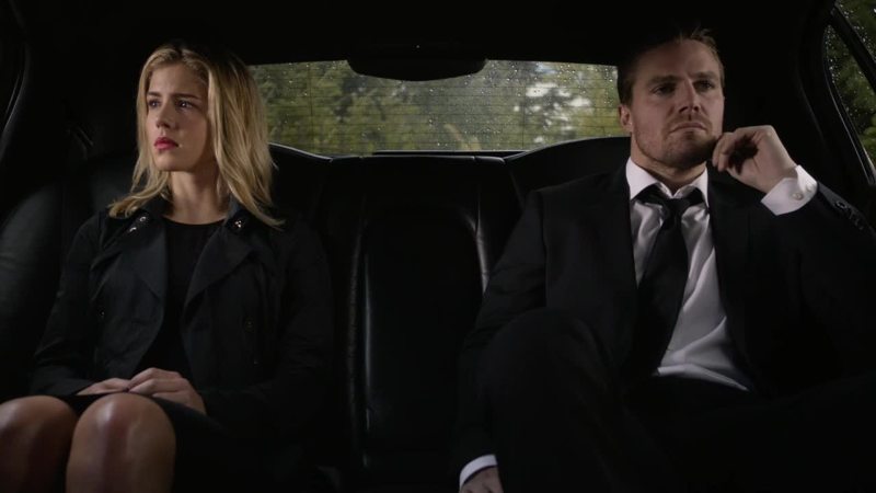 They're super cold.
They don't even look at each other.
She has no ring on.
Bye. I'm dying.