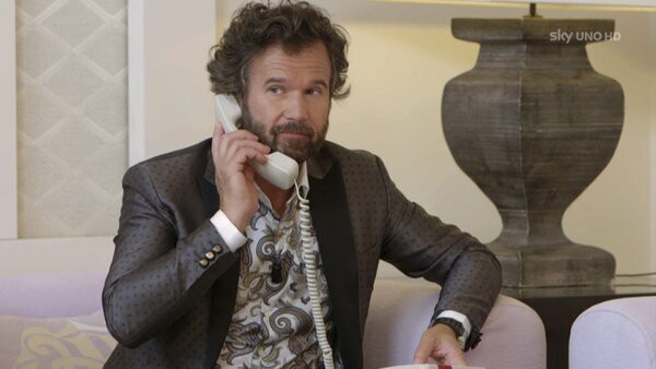 "Hello, it's me "
