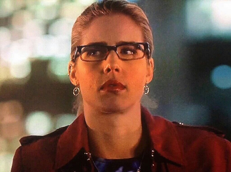 Felicity's face when Oliver said Nyssa is his wife >>>>>>