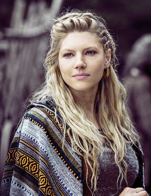 Bjorn: Don't take any more shit.
Lagertha: Who do you think I am?
SLAY QUEEN